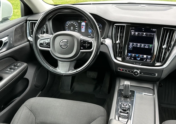 Volvo V60 Cross Country cena 127700 przebieg: 143500, rok produkcji 2021 z Płock małe 781